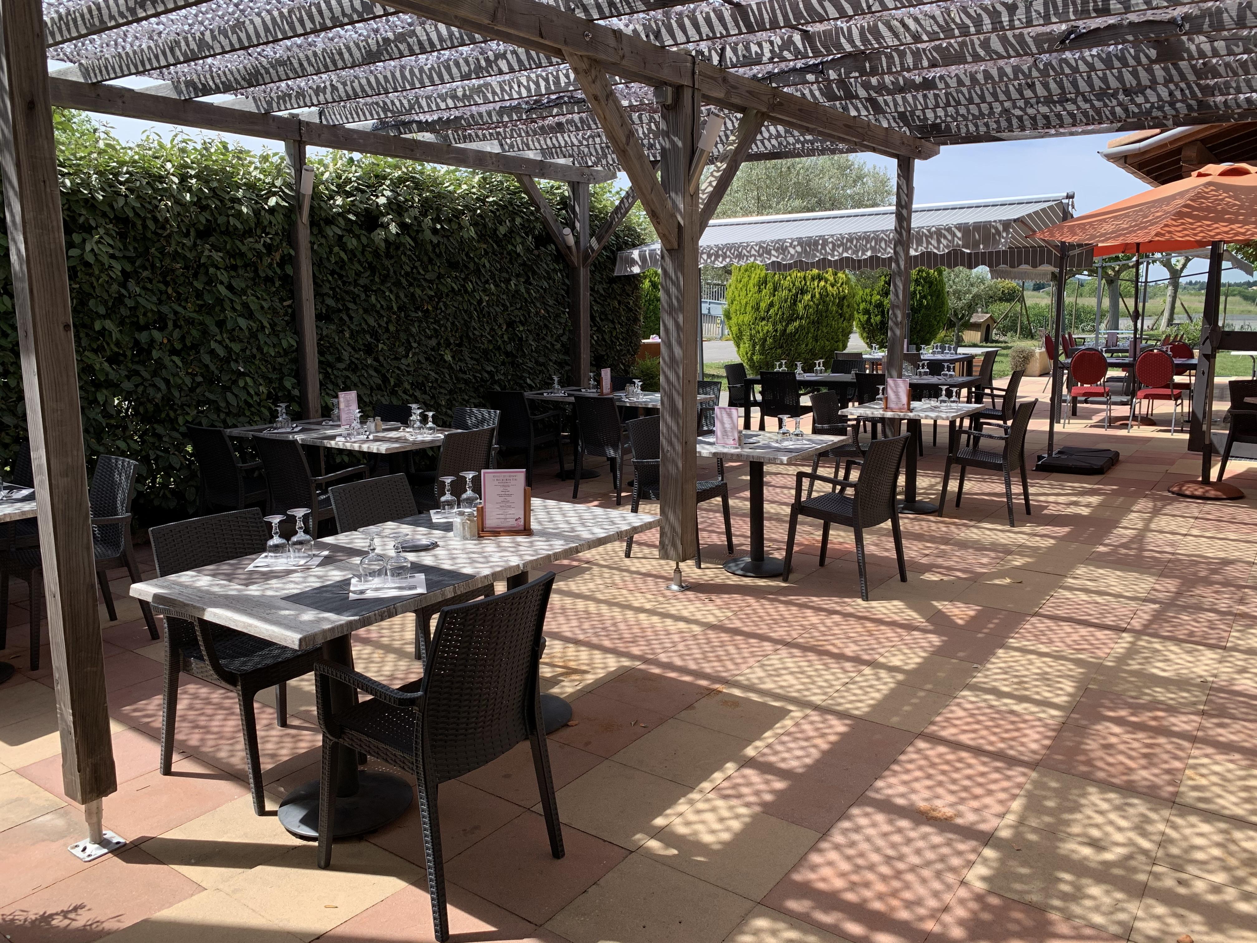 Logis Hotel Restaurant Le Mas De Mon Pere Saint-Jean-le-Centenier Kültér fotó