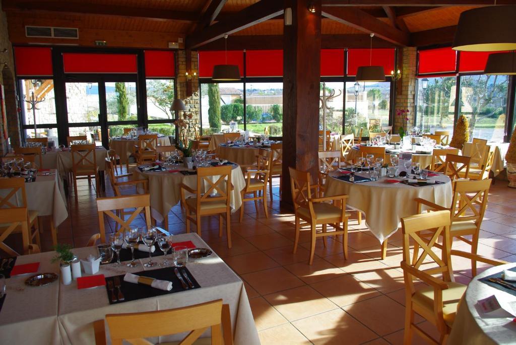 Logis Hotel Restaurant Le Mas De Mon Pere Saint-Jean-le-Centenier Kültér fotó